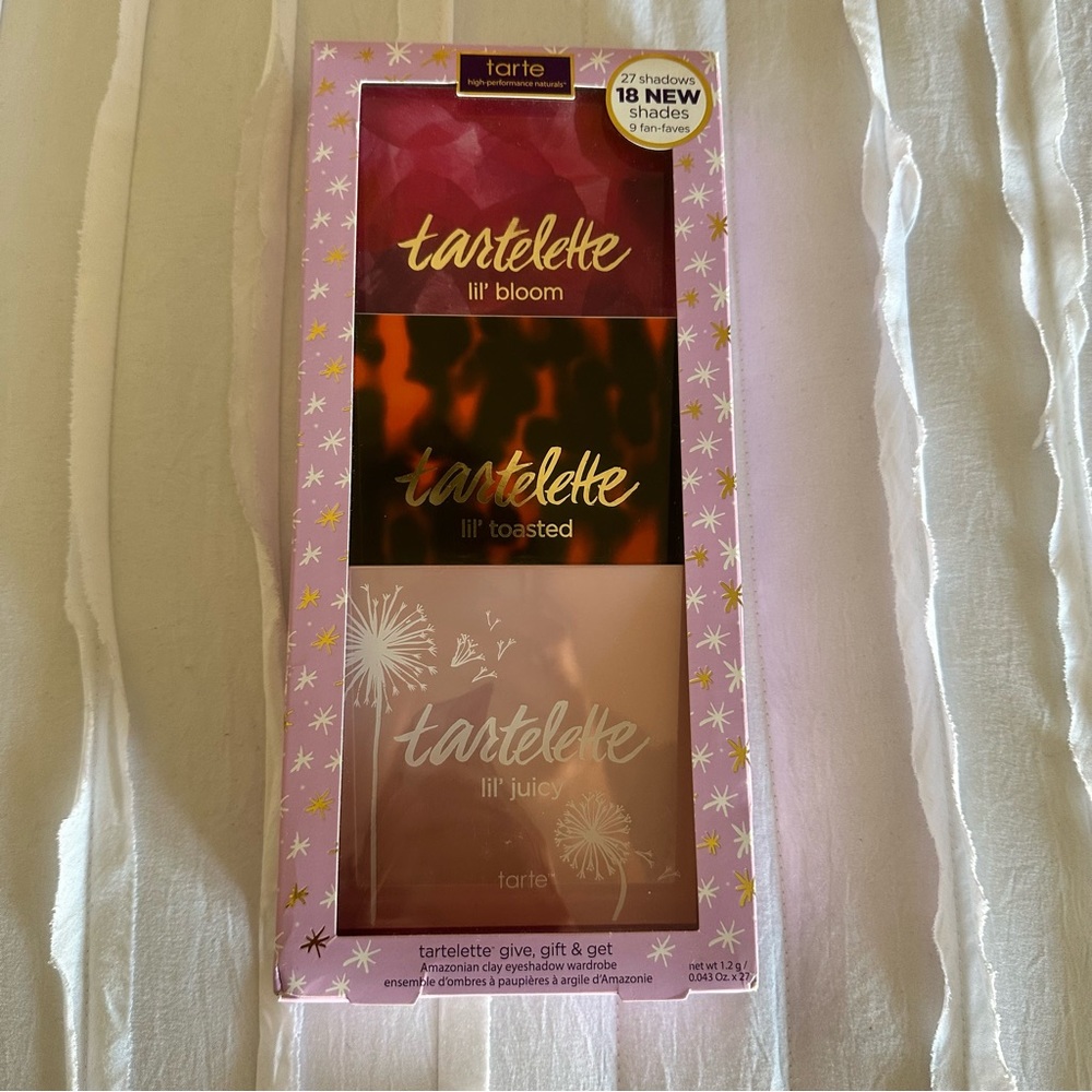 Tarte eye shadow trio.